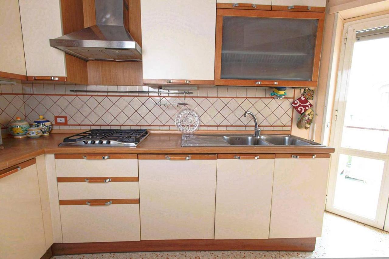 La Casa Di Daniela Apartment ลิโด ดิ ออสเตีย ภายนอก รูปภาพ
