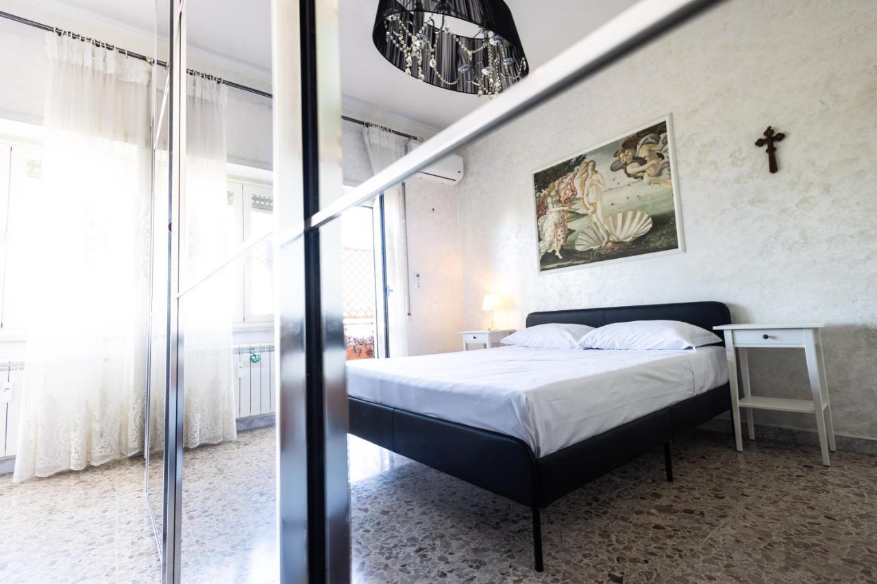 La Casa Di Daniela Apartment ลิโด ดิ ออสเตีย ภายนอก รูปภาพ